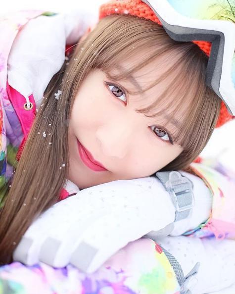 インスタ Ngt加藤美南 ネイルサロン通いも爪汚いと炎上 黒白ニュース