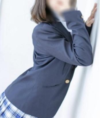 【画像】27歳の元女性巡査長、日本橋風俗の倉持ちかだった!「エロすぎ」「かわいい」の声に待った!